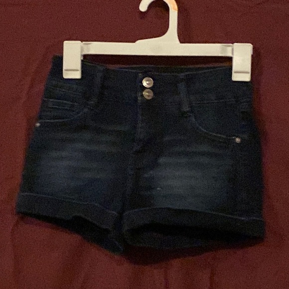 Wallflower stretch jean shorts size 5 - Picture 1 of 4